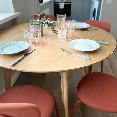 Skandi Appartments In Saldus City Center Ngoại thất bức ảnh